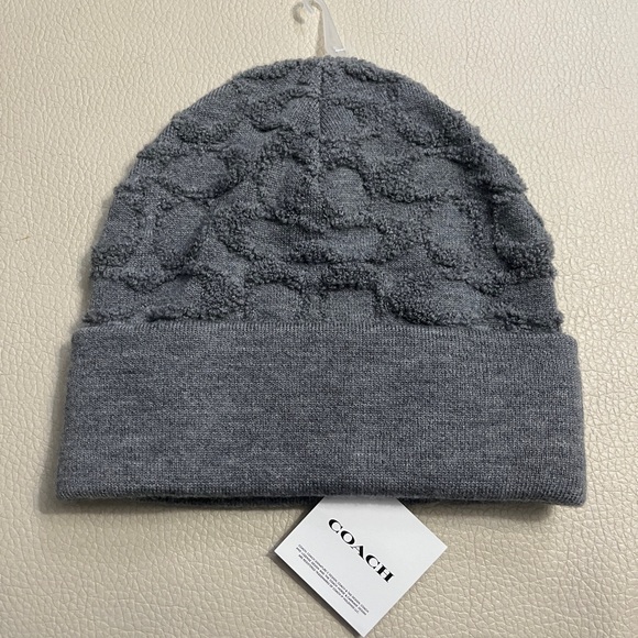 NWT - Coach Adult 100% Wool Terry C Logo Beanie - Picture 3 of 4